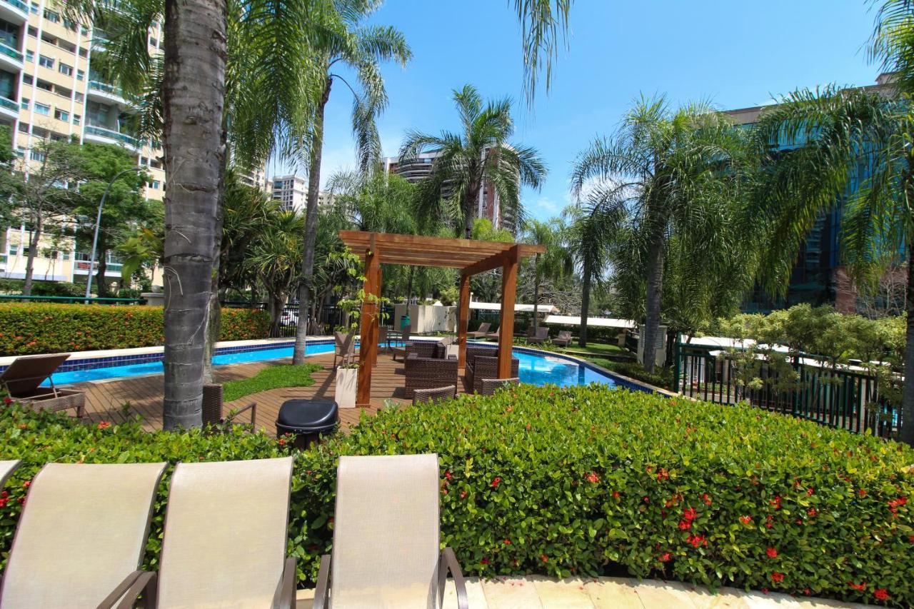 Barra Da Tijuca - 508 - De Frente Para Maravilhosa Piscina - Estacionamento Gratuito - Academia Comphania Atletica - Balsa Para Praia Gratis - Microondas - Geladeira Grande - Recepcao 24Horas - Wi-Fi - Com Pia Rio de Janeiro Luaran gambar