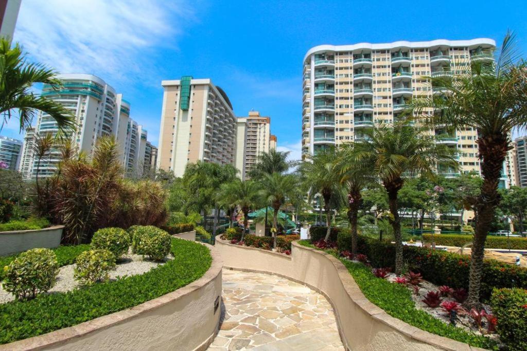 Barra Da Tijuca - 508 - De Frente Para Maravilhosa Piscina - Estacionamento Gratuito - Academia Comphania Atletica - Balsa Para Praia Gratis - Microondas - Geladeira Grande - Recepcao 24Horas - Wi-Fi - Com Pia Rio de Janeiro Luaran gambar
